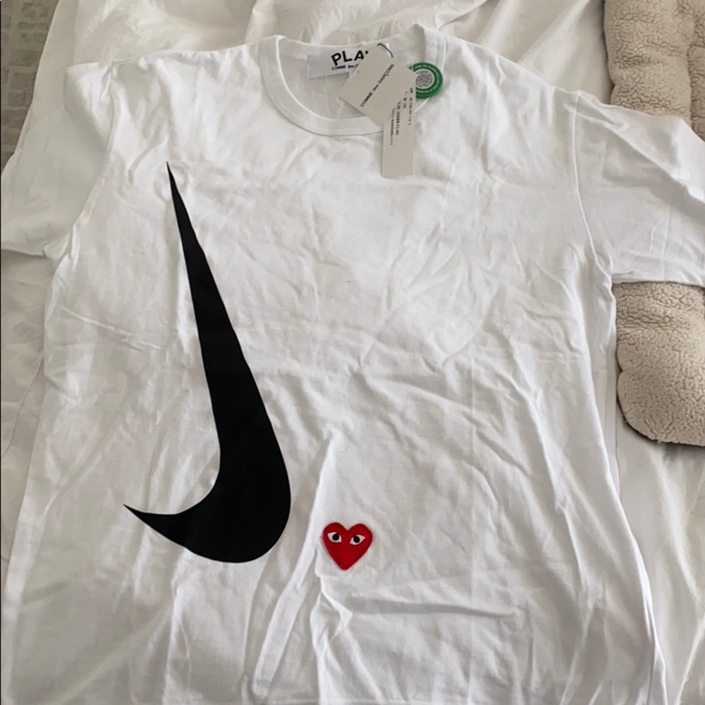 Comme des garcons t shirt men’s size L